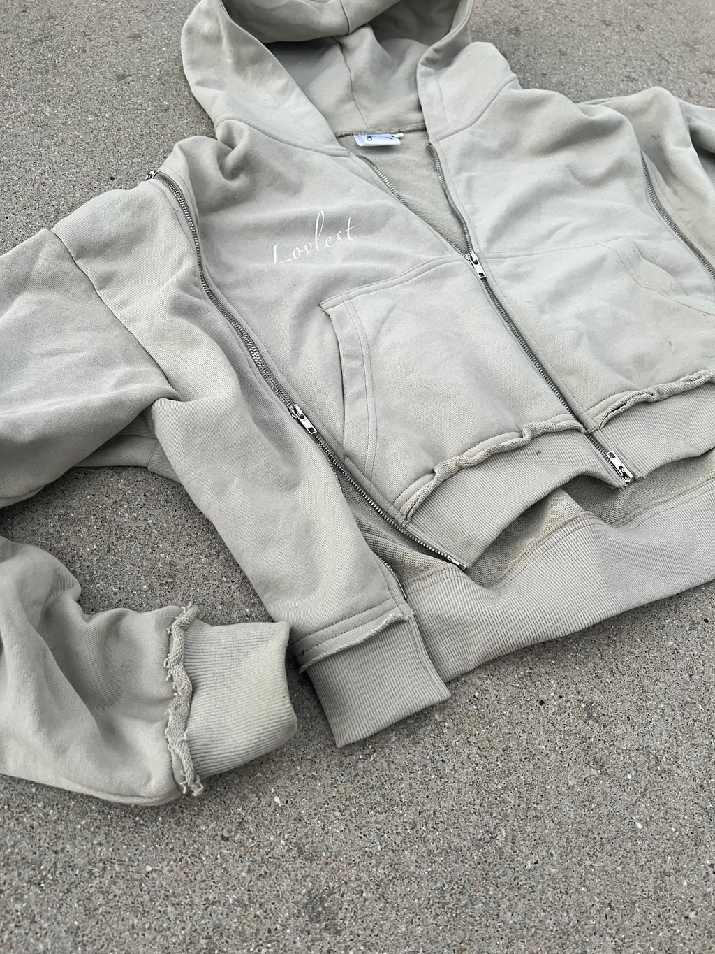 BEIGE  3 AND 2  SWEATSUIT