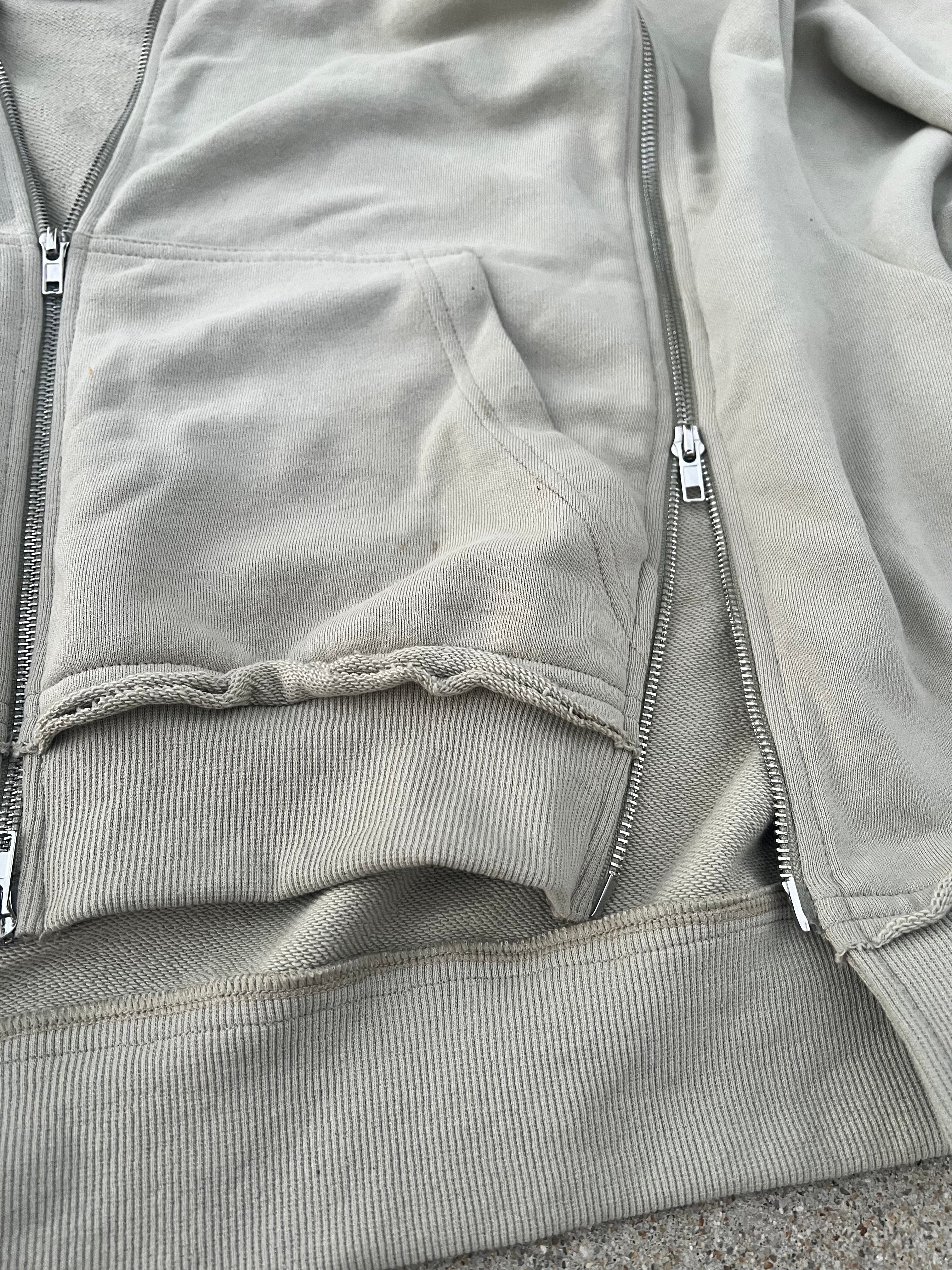 BEIGE  3 AND 2  SWEATSUIT