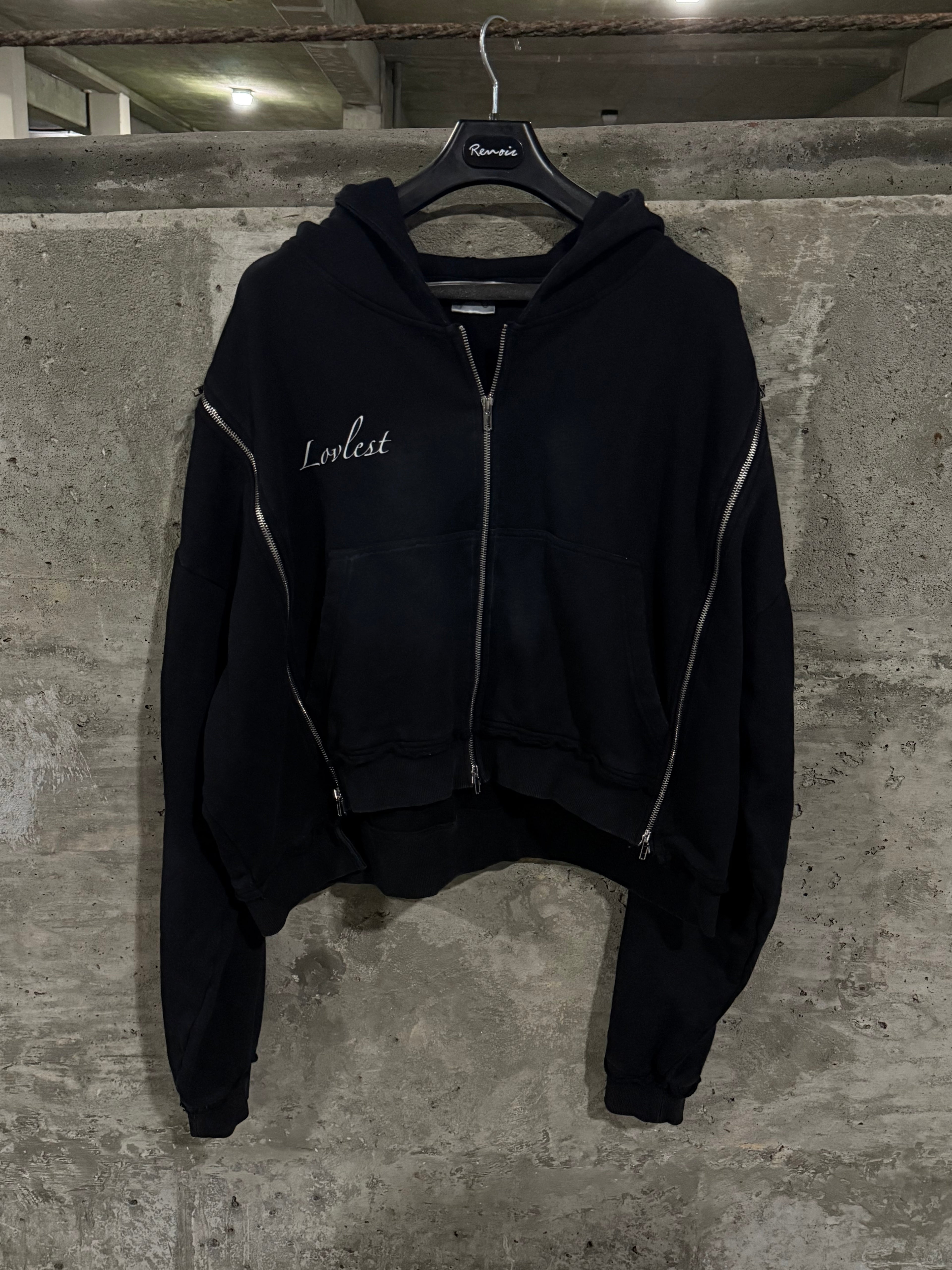 BLACK 3 AND 2  SWEATSUIT