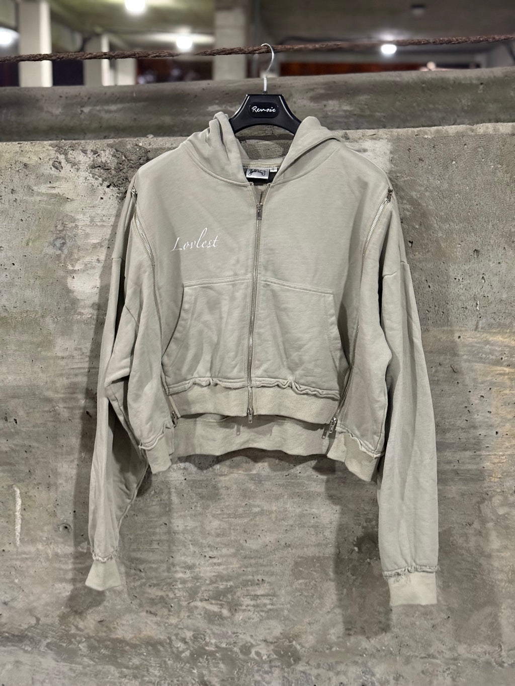 BEIGE  3 AND 2  SWEATSUIT