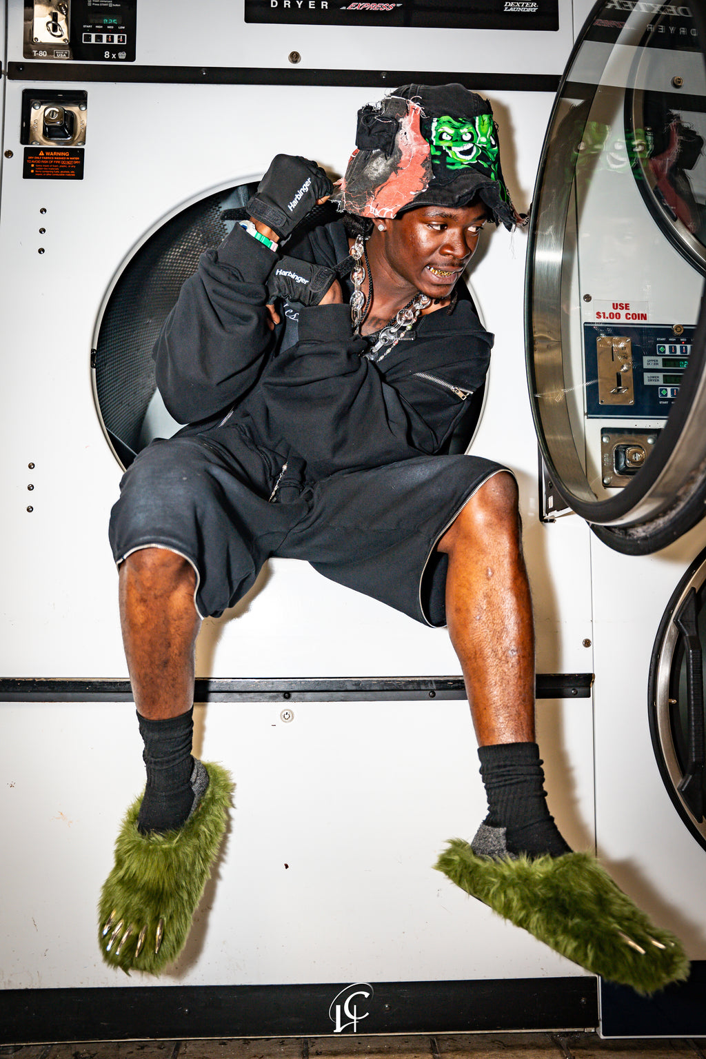 BLACK 3 AND 2  SWEATSUIT
