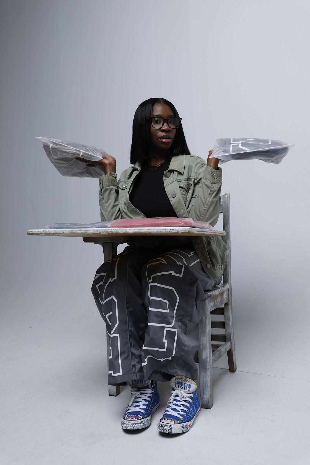 GREY NYLON STATEMENT SWEATS