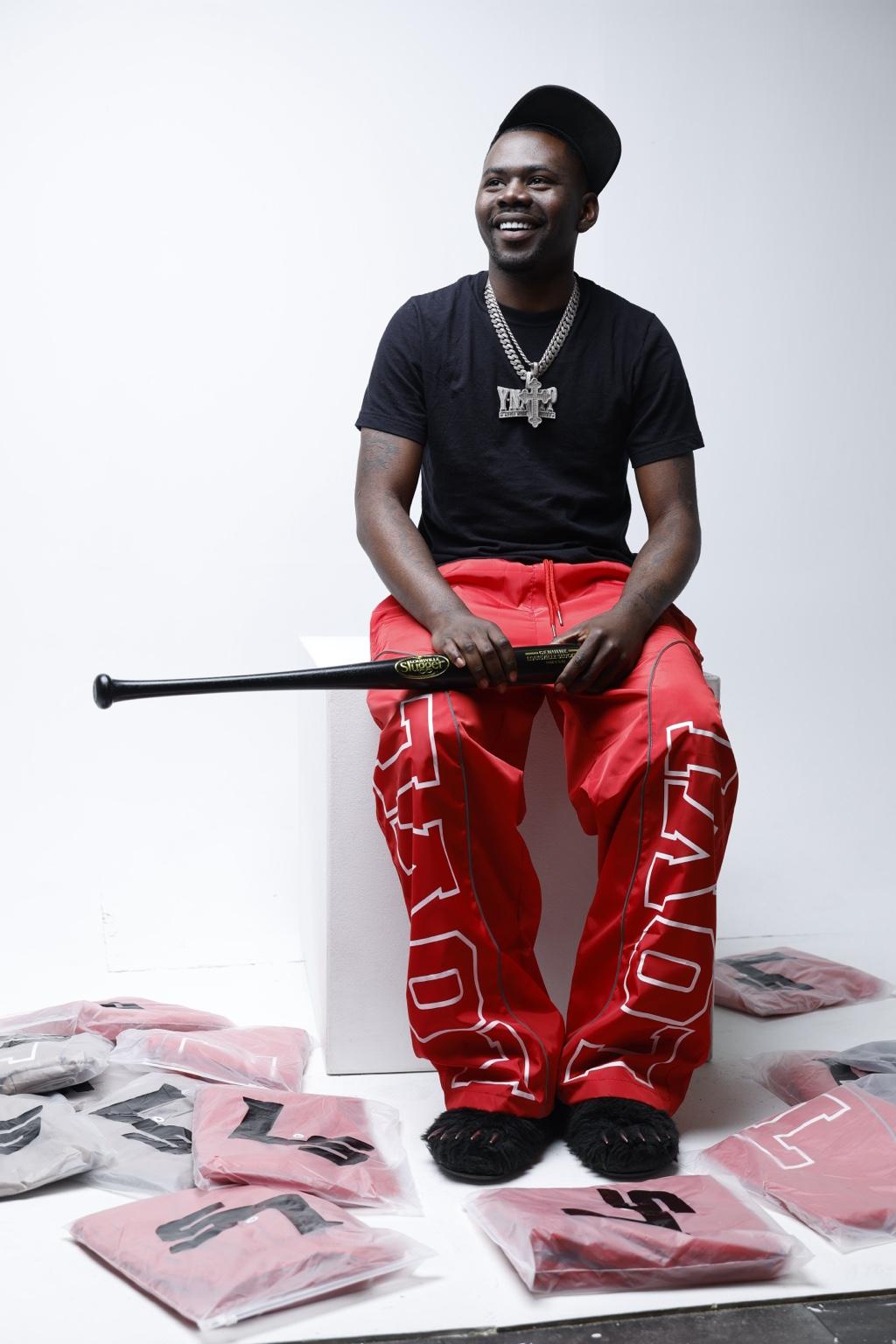 RED STATEMENT SWEATS VOL 3